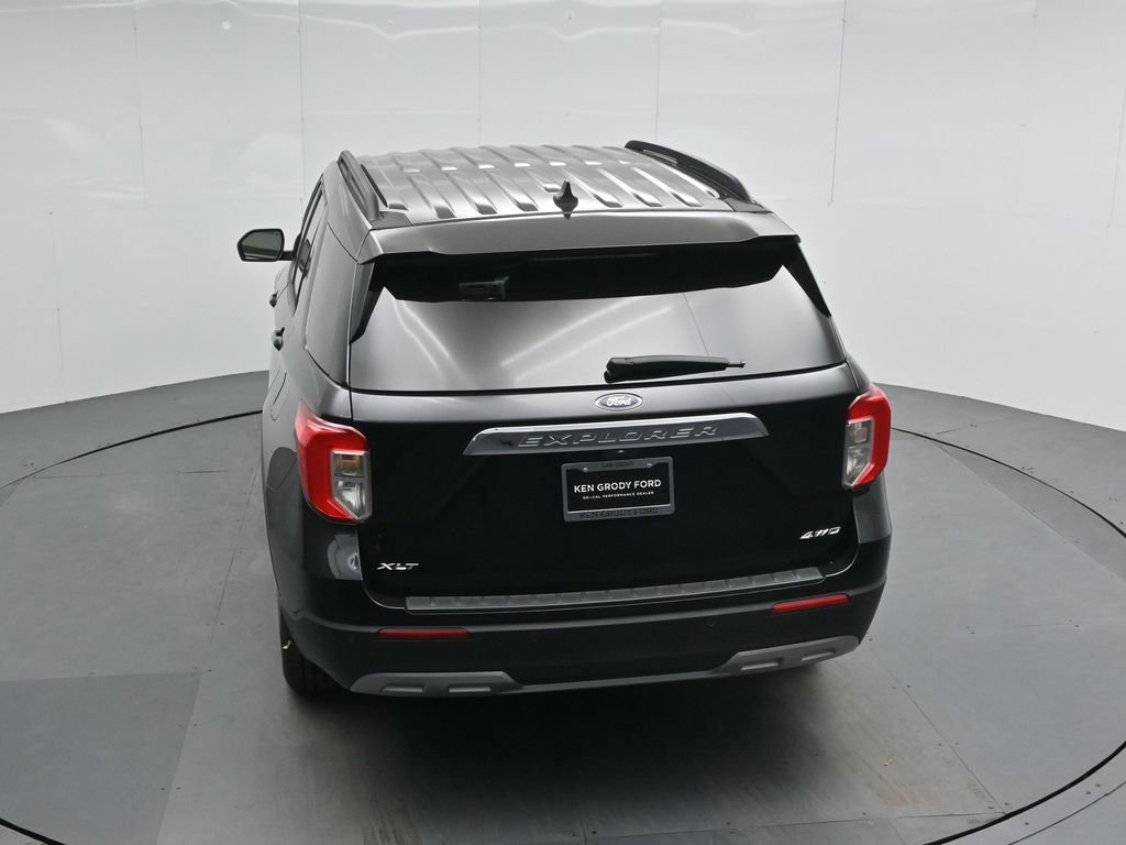 Certified 2024 Ford Explorer XLT w/ Equipment Group 202A image 13
