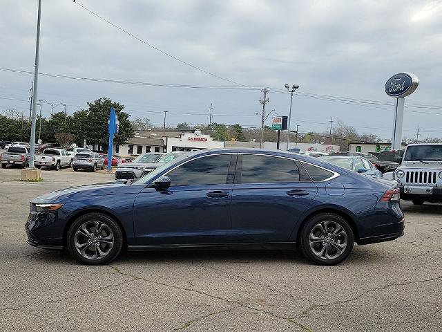 Used 2023 Honda Accord EX image 3