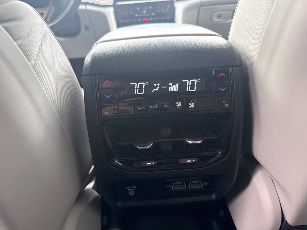 Used 2021 Jeep Grand Cherokee L Summit w/ Advanced Protech Group IV AWD/4WD image 16