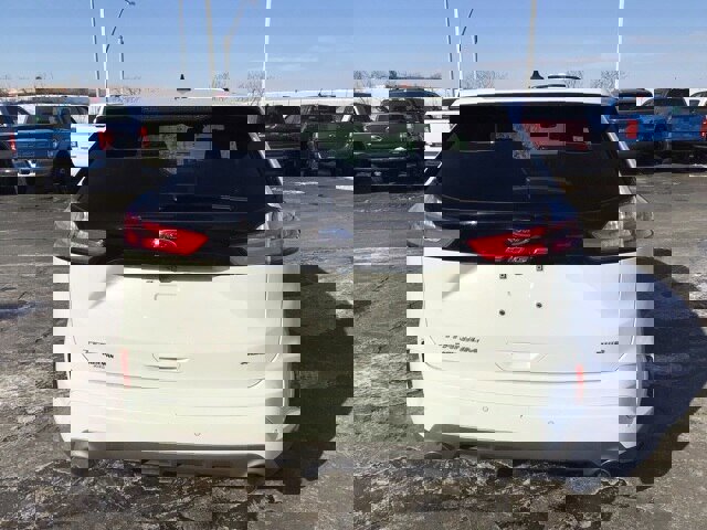 Certified 2022 Ford Edge Titanium w/ Equipment Group 301A image 4