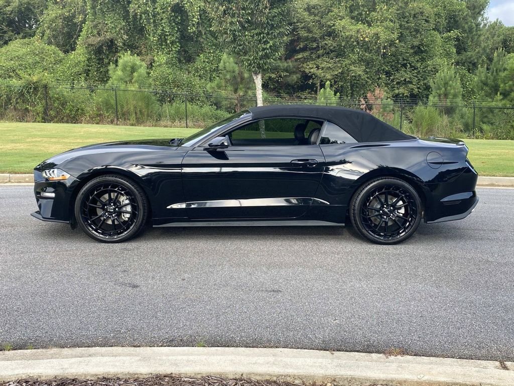 Certified 2022 Ford Mustang Premium RWD image 6