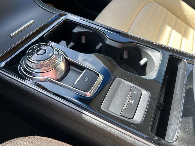 Certified 2020 Ford Edge SE FWD image 36