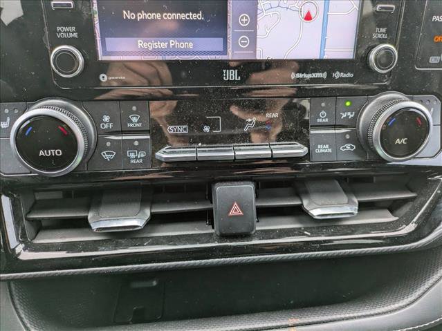 Used 2021 Toyota Highlander XSE image 12