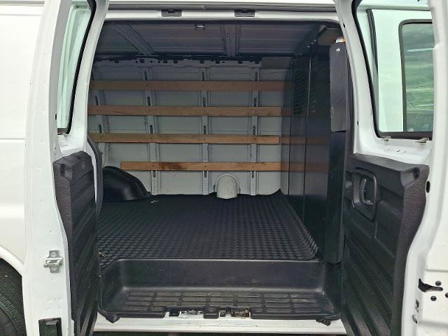 Used 2025 GMC Savana 2500 w/ Driver Convenience Package RWD image 10