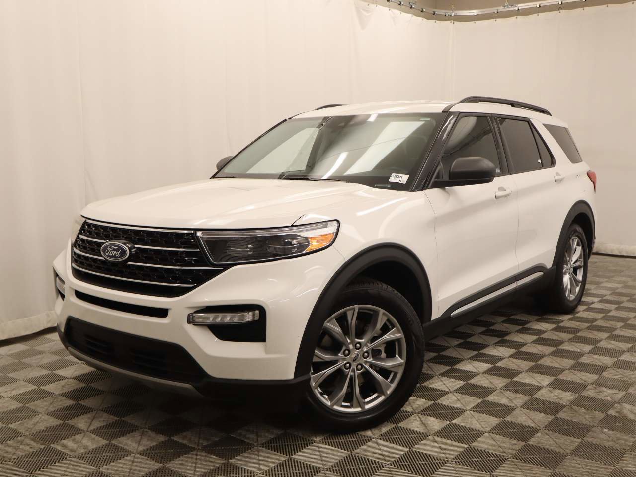 Certified 2021 Ford Explorer XLT w/ Equipment Group 202A