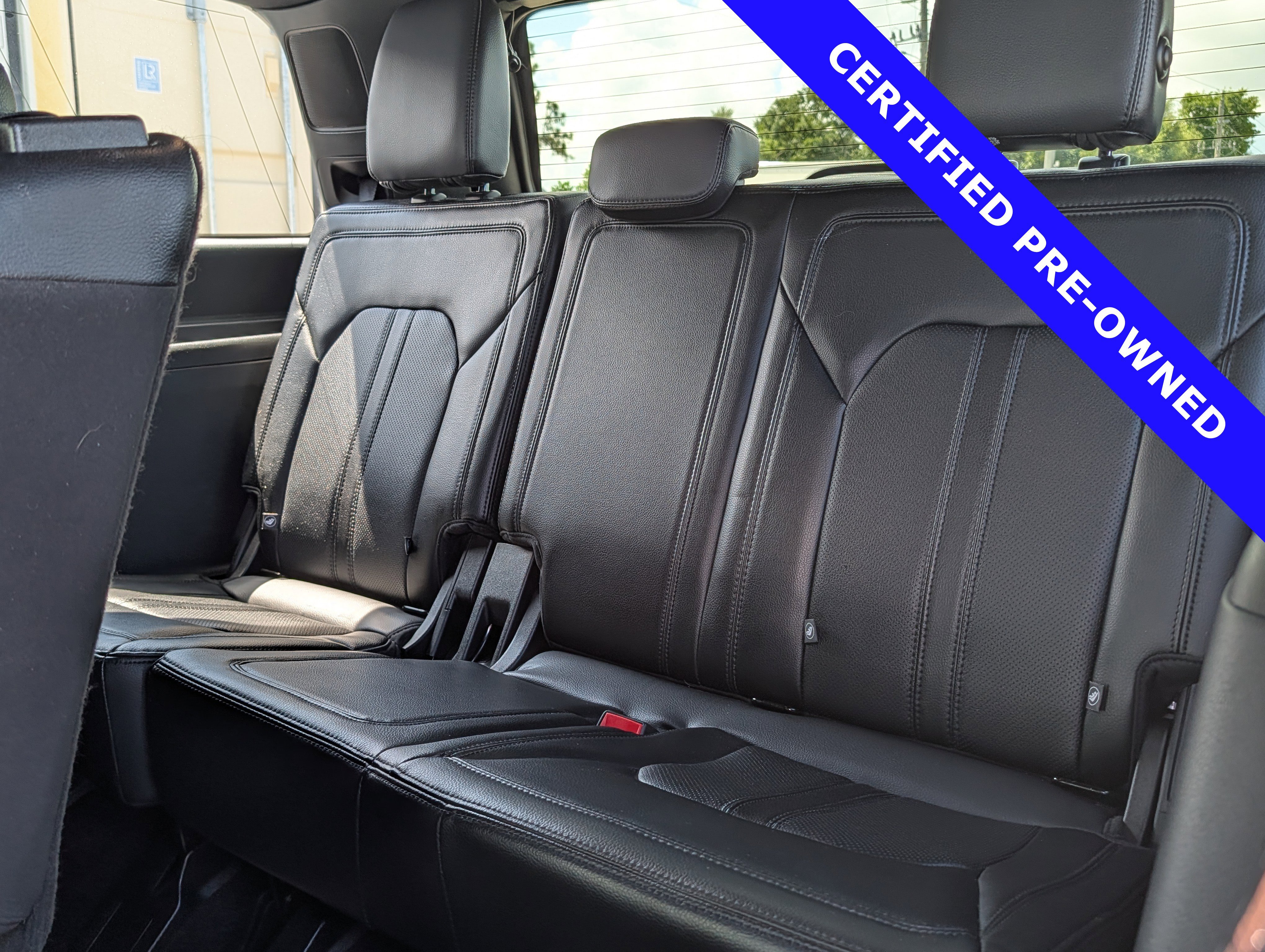 Certified 2019 Ford Expedition Limited w/ Equipment Group 302A AWD/4WD image 16