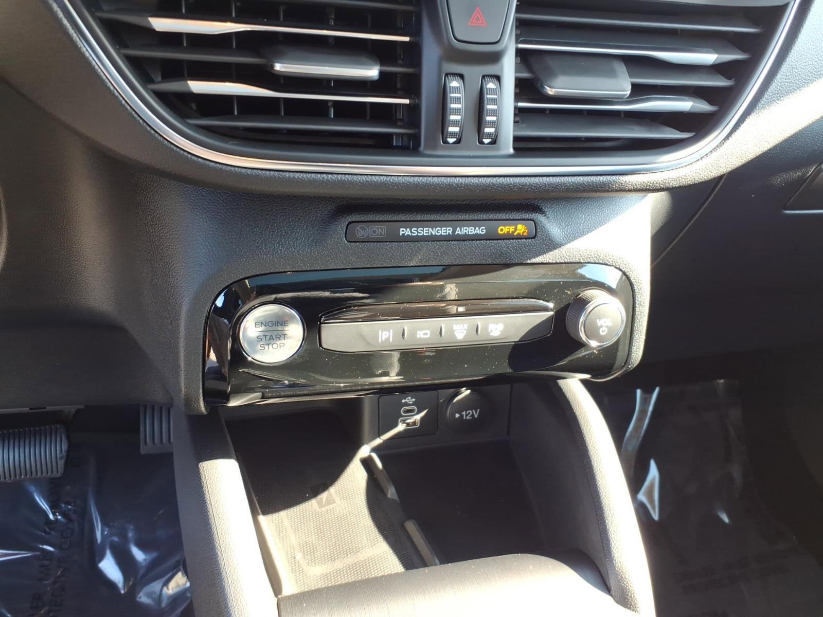 Certified 2026 Ford Escape Platinum w/ Premium Technology Package AWD/4WD image 20