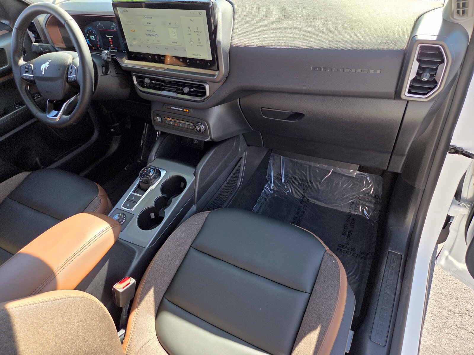 Certified 2025 Ford Bronco Sport Outer Banks w/ Outer Banks Tech Package+ AWD/4WD image 16