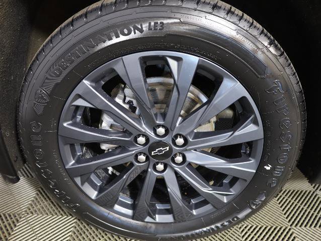 Used 2022 Chevrolet Traverse RS image 39