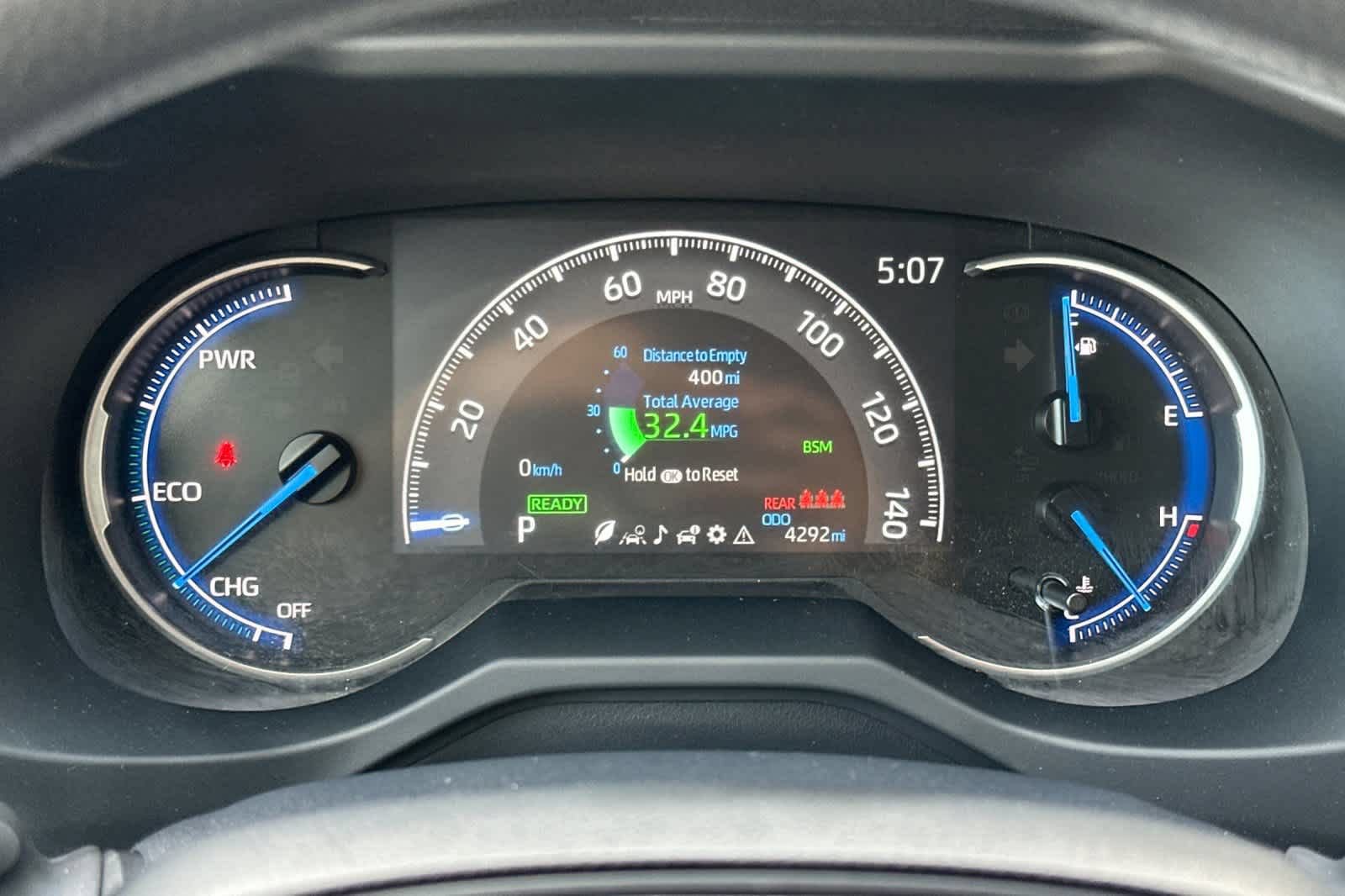 Used 2025 Toyota RAV4 XLE AWD/4WD image 25