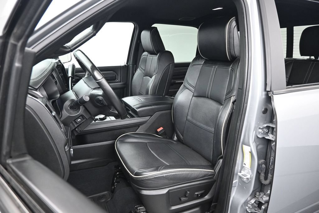 Used 2022 RAM 3500 Limited w/ Night Edition AWD/4WD image 16