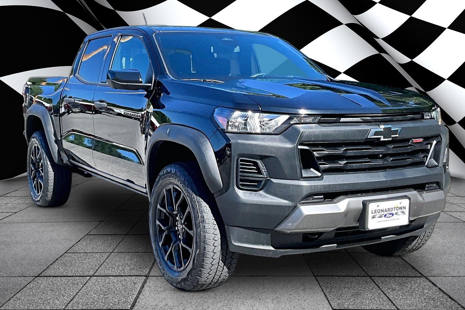 Used 2024 Chevrolet Colorado Trail Boss w/ LPO, Dark Essentials Package AWD/4WD image 11