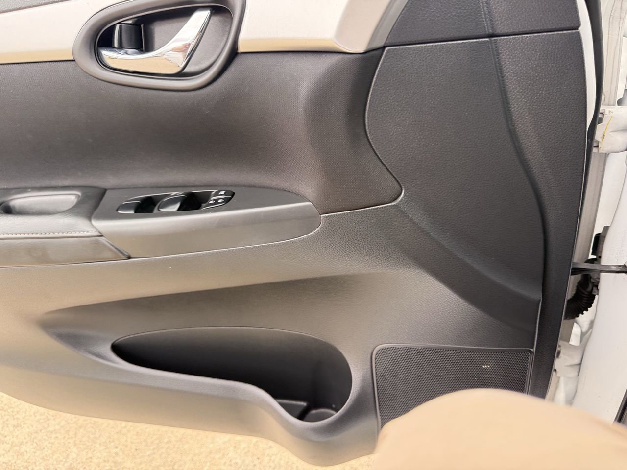 Used 2019 Nissan Sentra S image 22