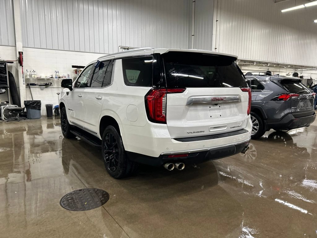 Used 2022 GMC Yukon Denali AWD/4WD image 4