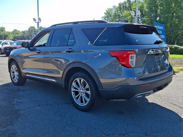 Certified 2023 Ford Explorer XLT w/ Equipment Group 202A AWD/4WD image 7