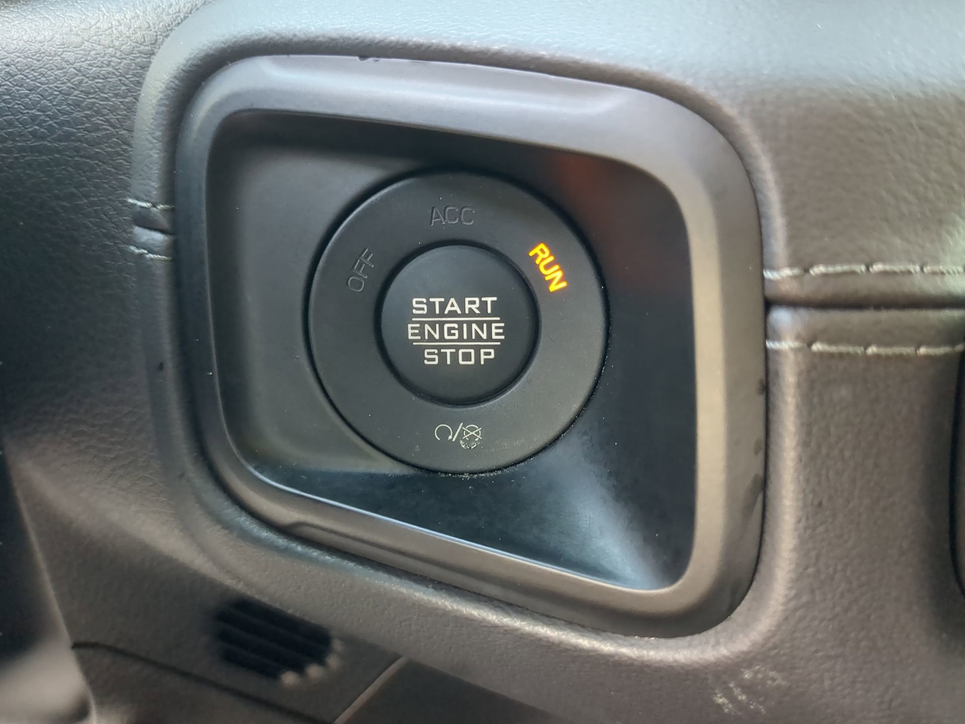Used 2025 Jeep Wrangler Unlimited Sahara AWD/4WD image 67