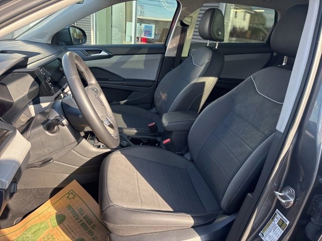 Used 2024 Volkswagen Taos SE AWD/4WD image 18