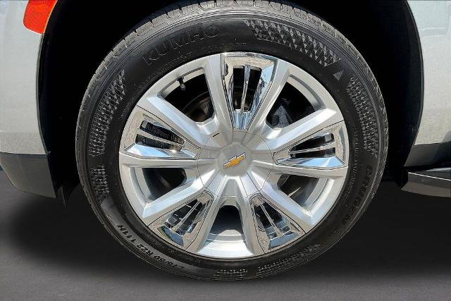 Used 2023 Chevrolet Suburban High Country RWD image 53