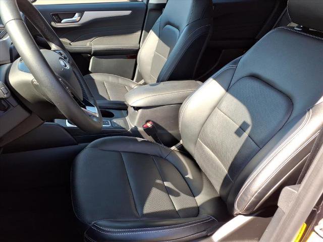 Certified 2022 Ford Escape SEL AWD/4WD image 15