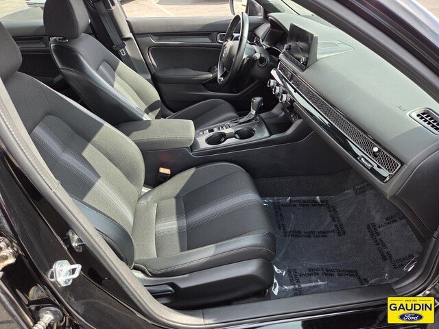 Used 2023 Honda Civic Sport image 16