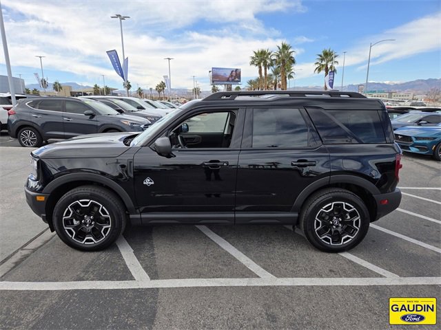 Certified 2025 Ford Bronco Sport Outer Banks w/ Outer Banks Tech Package+ image 2