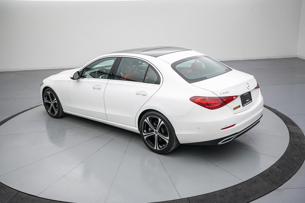 Used 2025 Mercedes-Benz C 300 Sedan image 3