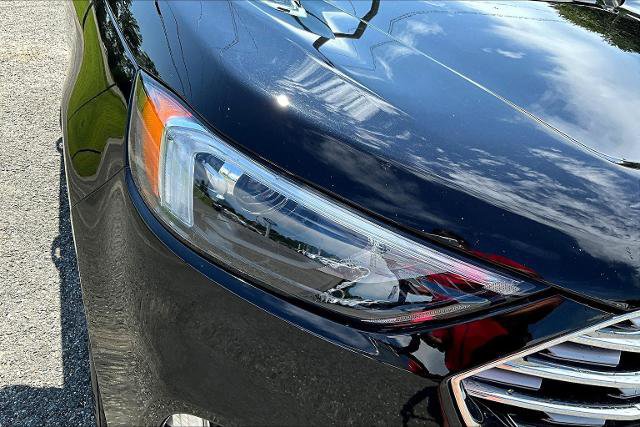 Certified 2024 Ford Edge Titanium w/ Class II Trailer Tow Package image 34