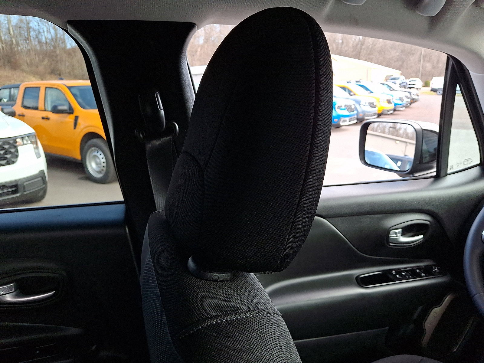 Used 2023 Jeep Renegade Latitude image 13