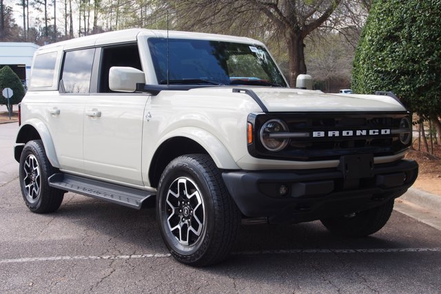 Certified 2025 Ford Bronco Outer Banks