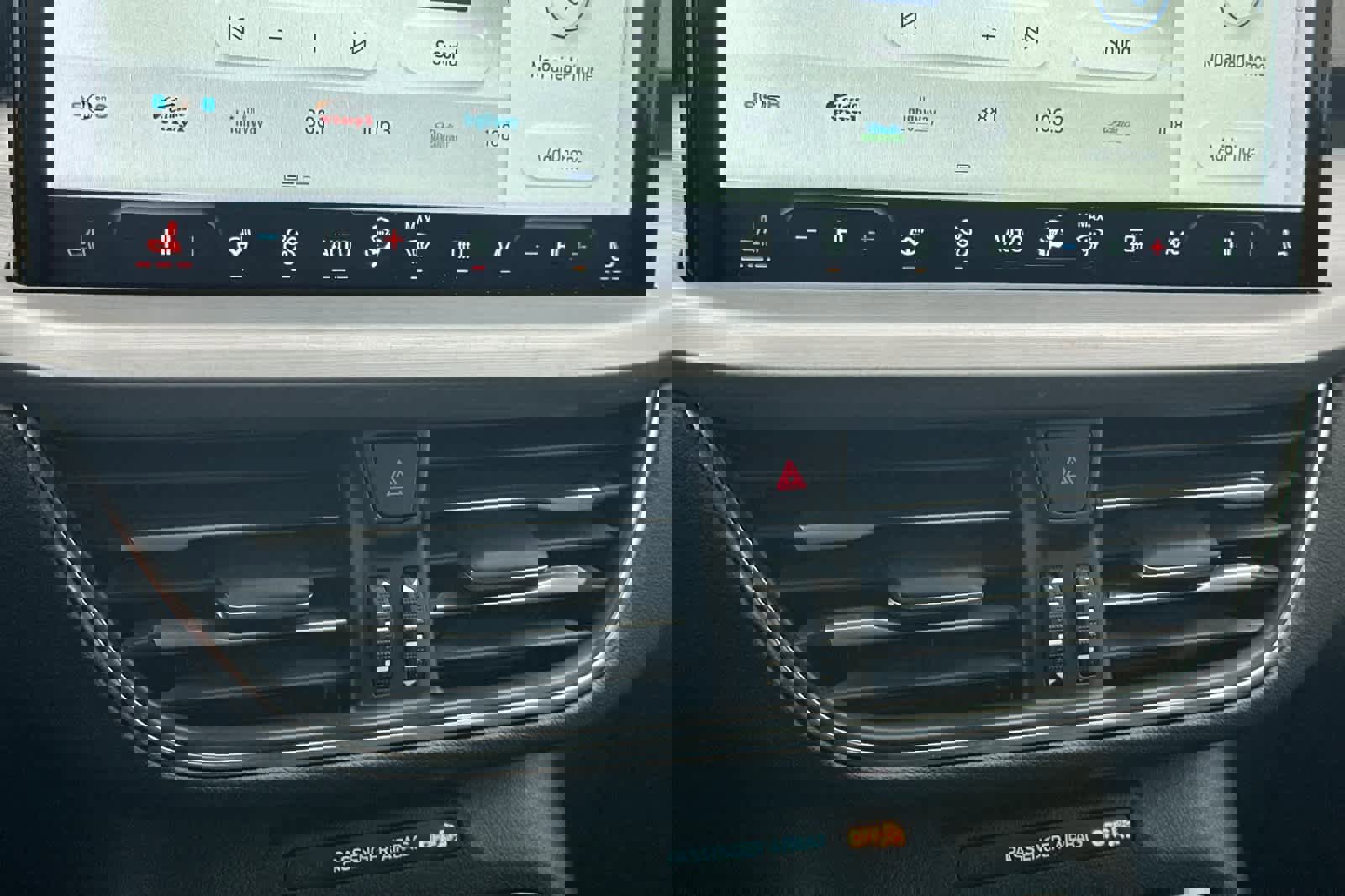 Certified 2025 Ford Escape Platinum image 20