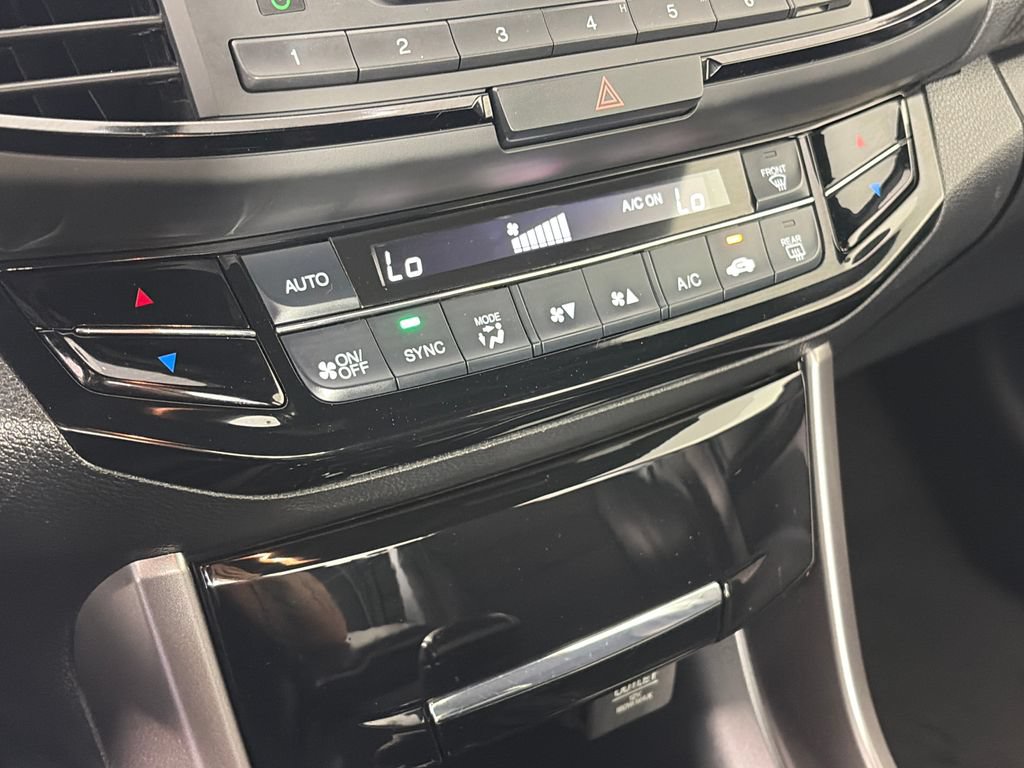 Used 2017 Honda Accord Sport image 21