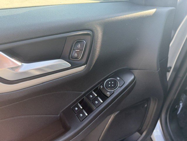 Certified 2022 Ford Escape SEL AWD/4WD image 12