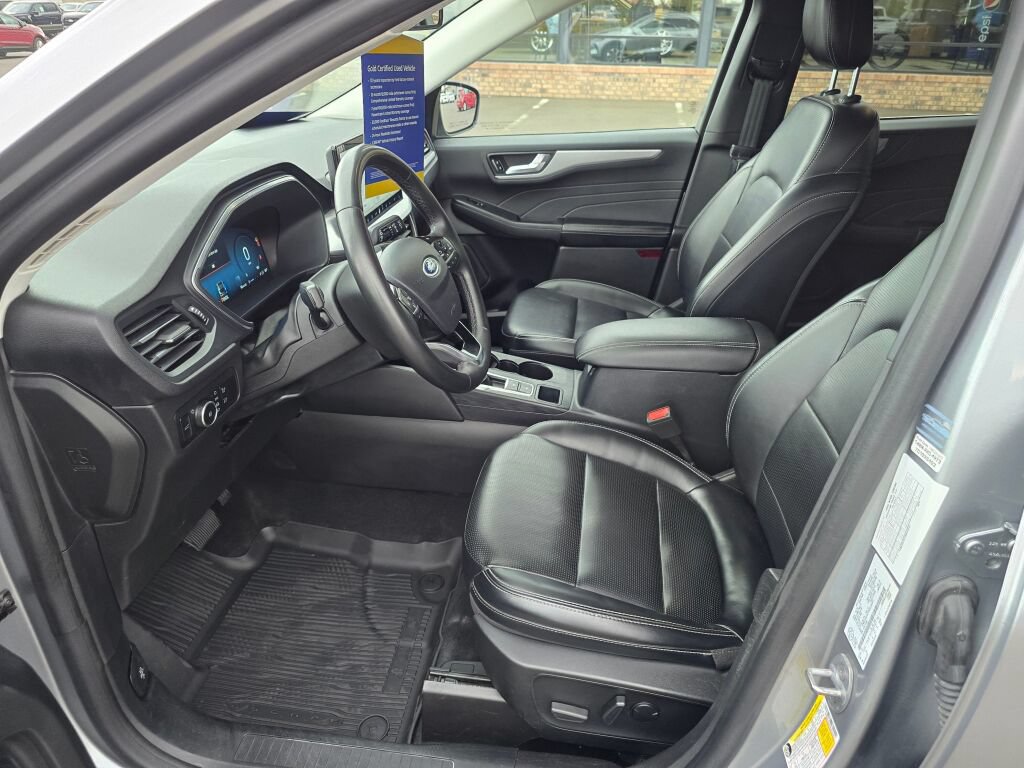 Certified 2023 Ford Escape Platinum AWD/4WD image 20