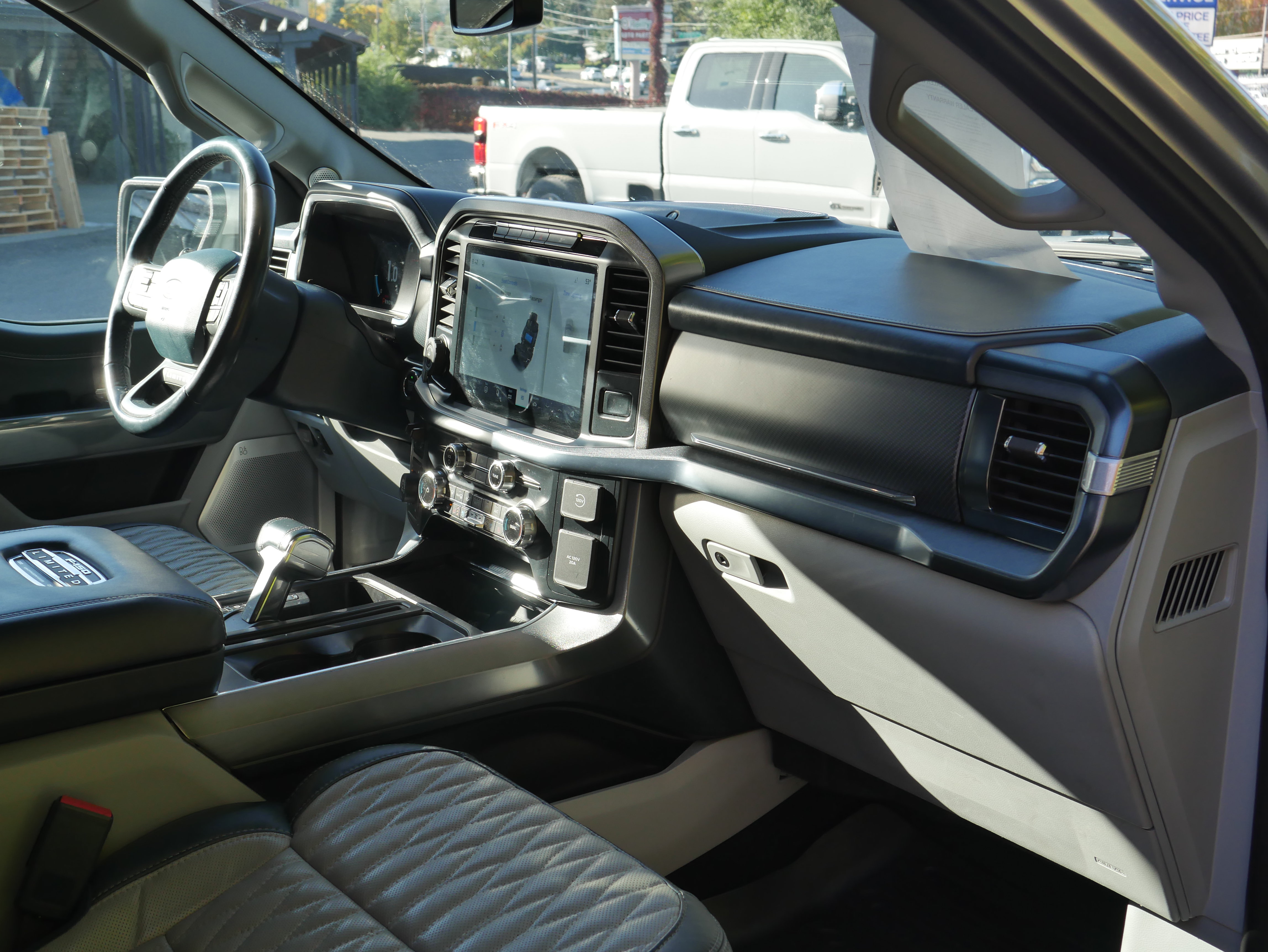 Certified 2022 Ford F150 Limited AWD/4WD image 30