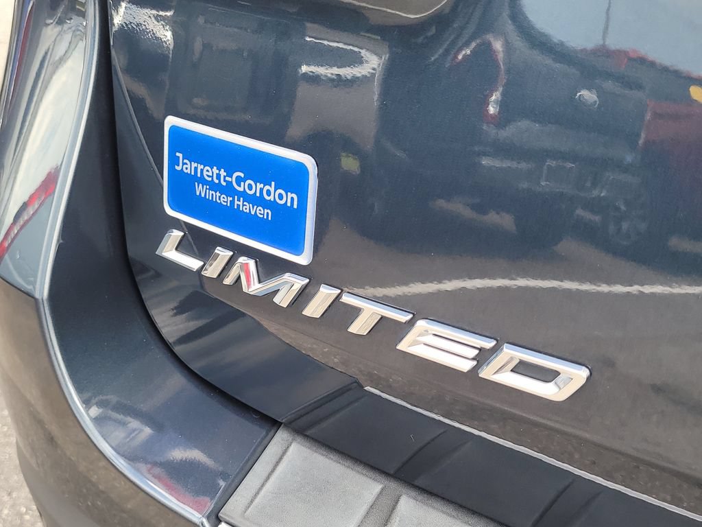 Certified 2022 Ford Explorer Limited w/ Equipment Group 301A RWD image 6