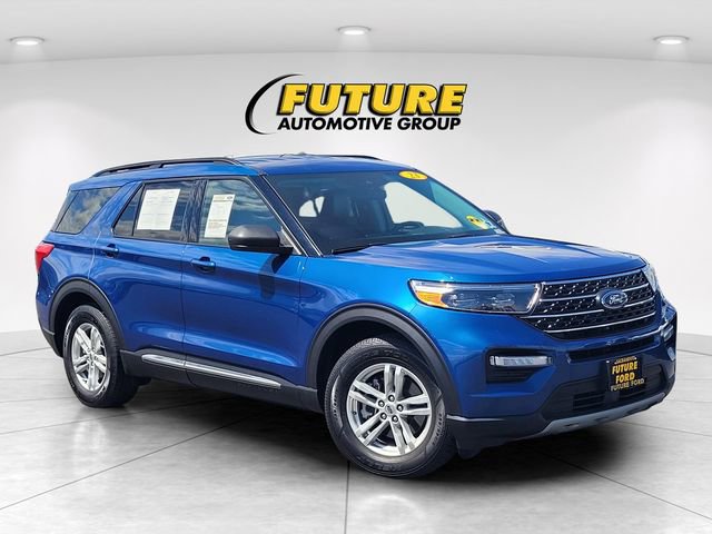 Certified 2023 Ford Explorer XLT w/ Equipment Group 202A RWD image 1