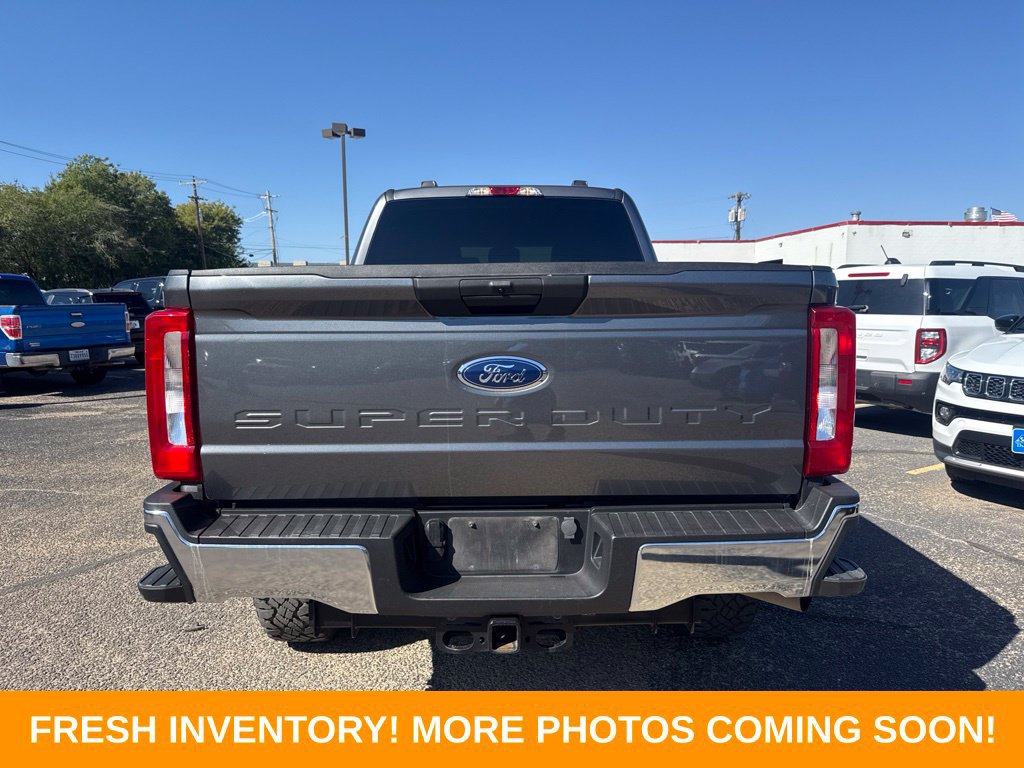 Certified 2025 Ford F250 XLT w/ Tremor Off-Road Package AWD/4WD image 3