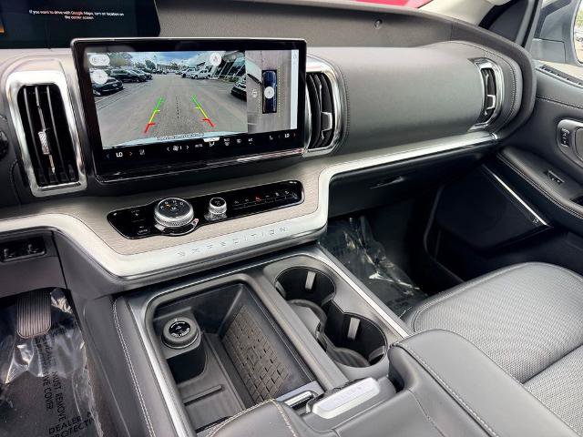 Certified 2025 Ford Expedition Platinum AWD/4WD image 18