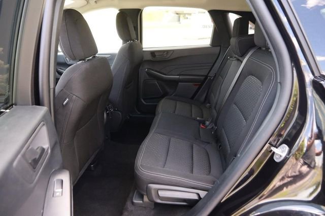 Certified 2025 Ford Escape Active AWD/4WD image 9