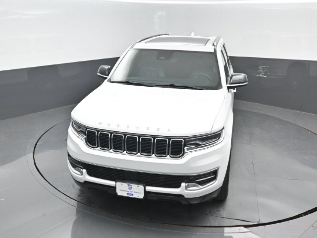 Used 2023 Jeep Wagoneer 4WD w/ Premium Group I image 20