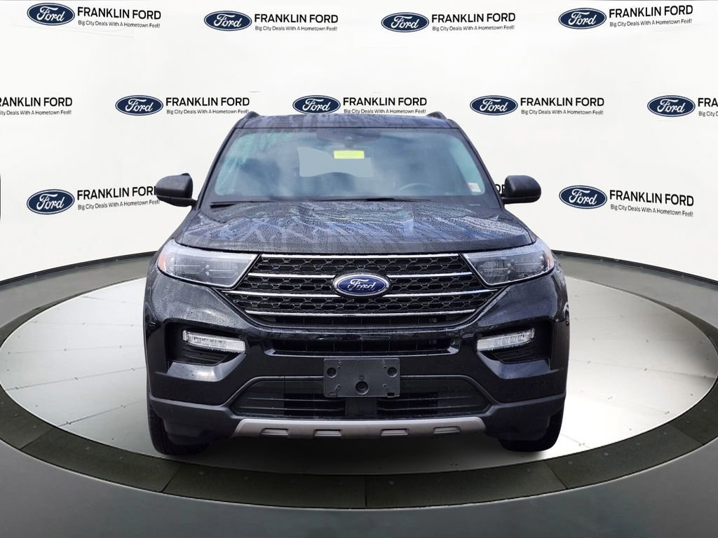 Certified 2022 Ford Explorer XLT w/ Equipment Group 202A image 8