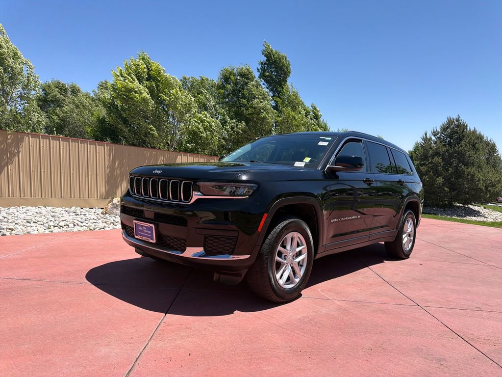 Used 2023 Jeep Grand Cherokee L Laredo AWD/4WD image 4