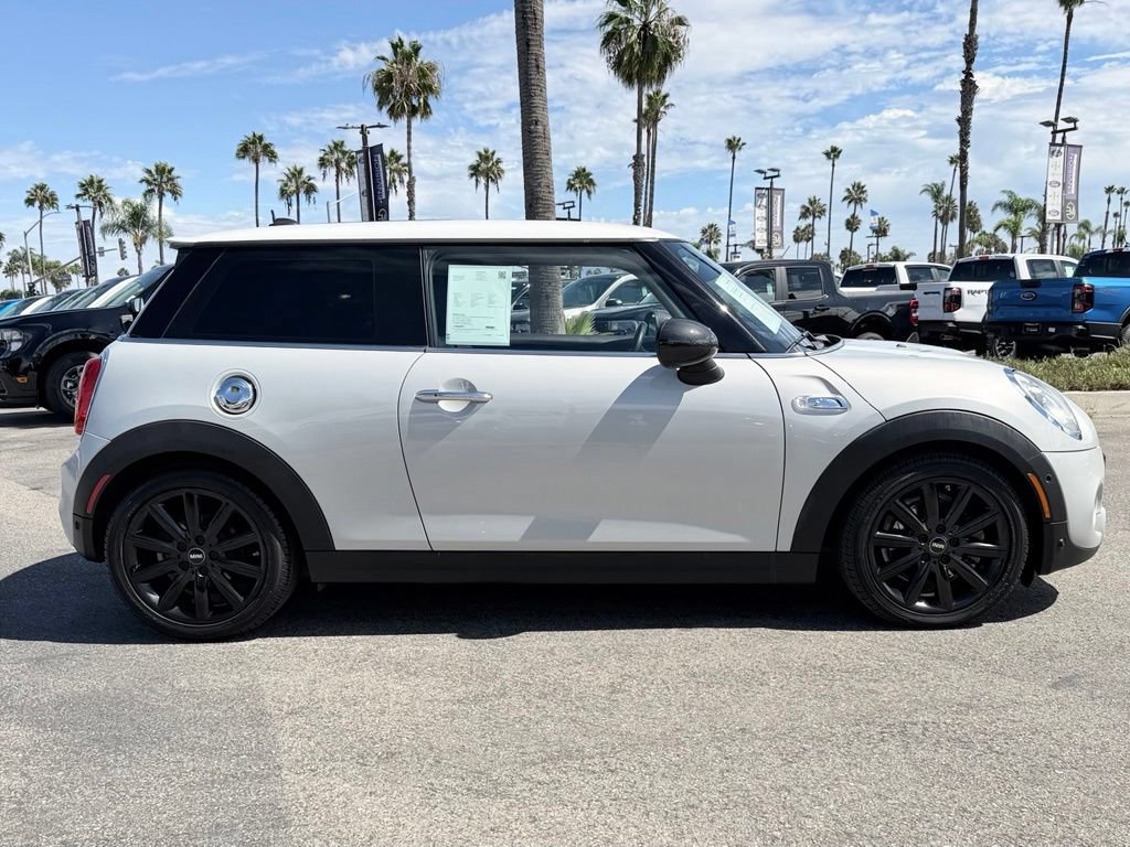 Used 2018 MINI Cooper S FWD image 9