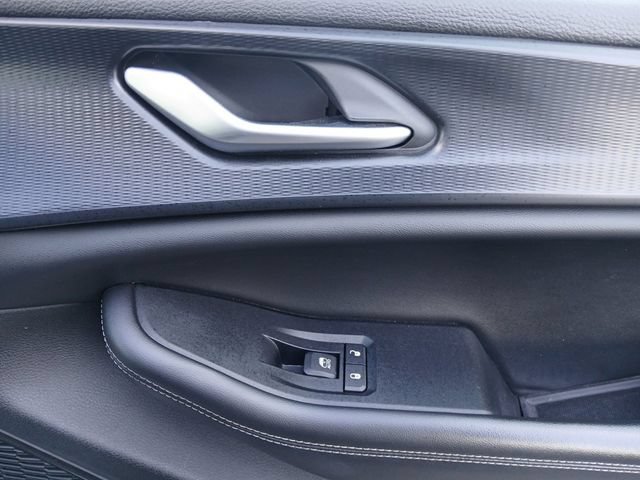 Used 2024 Jeep Grand Cherokee Laredo RWD image 16