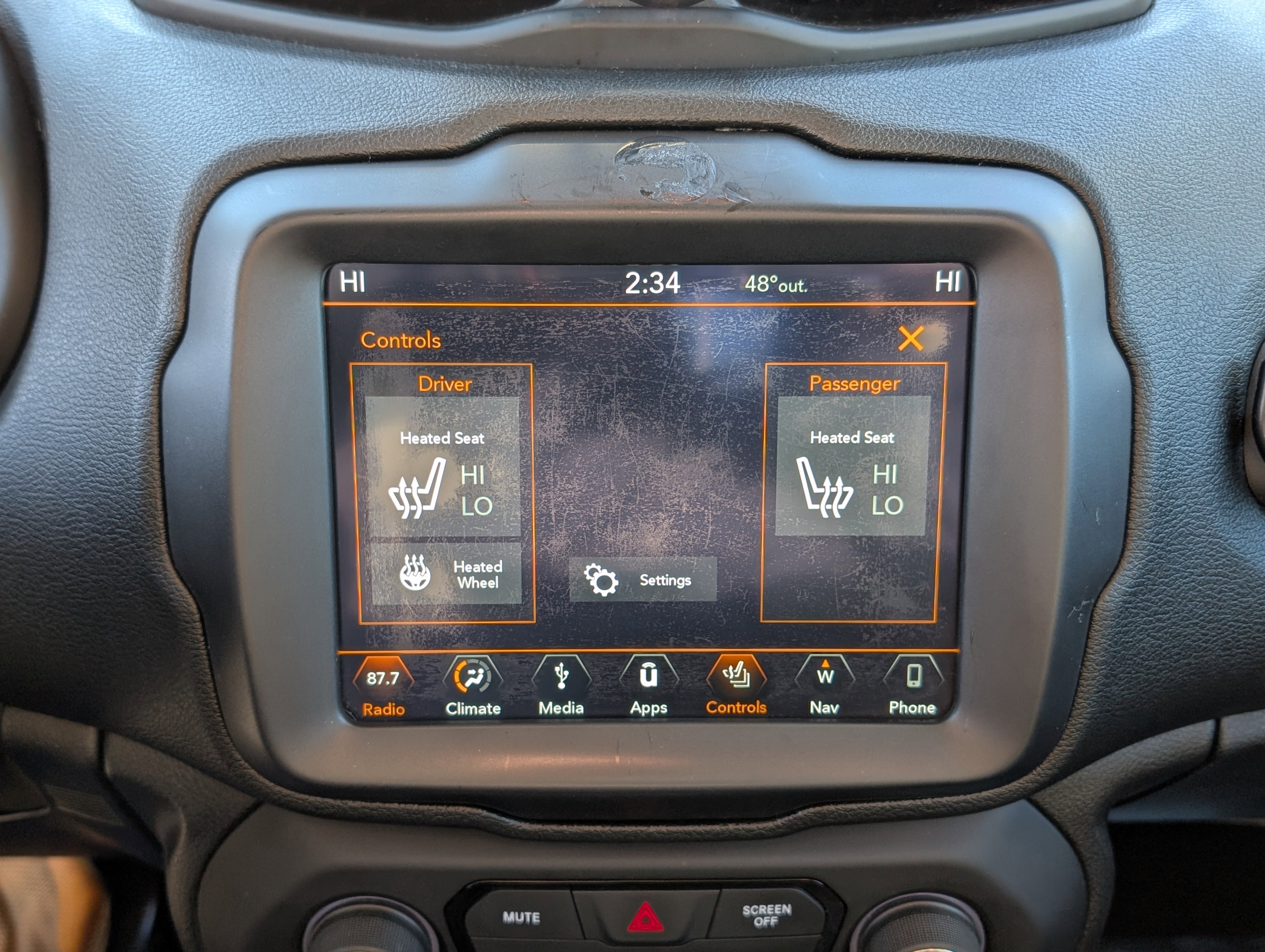 Used 2019 Jeep Renegade Limited w/ UConnect 8.4 Nav Group image 27