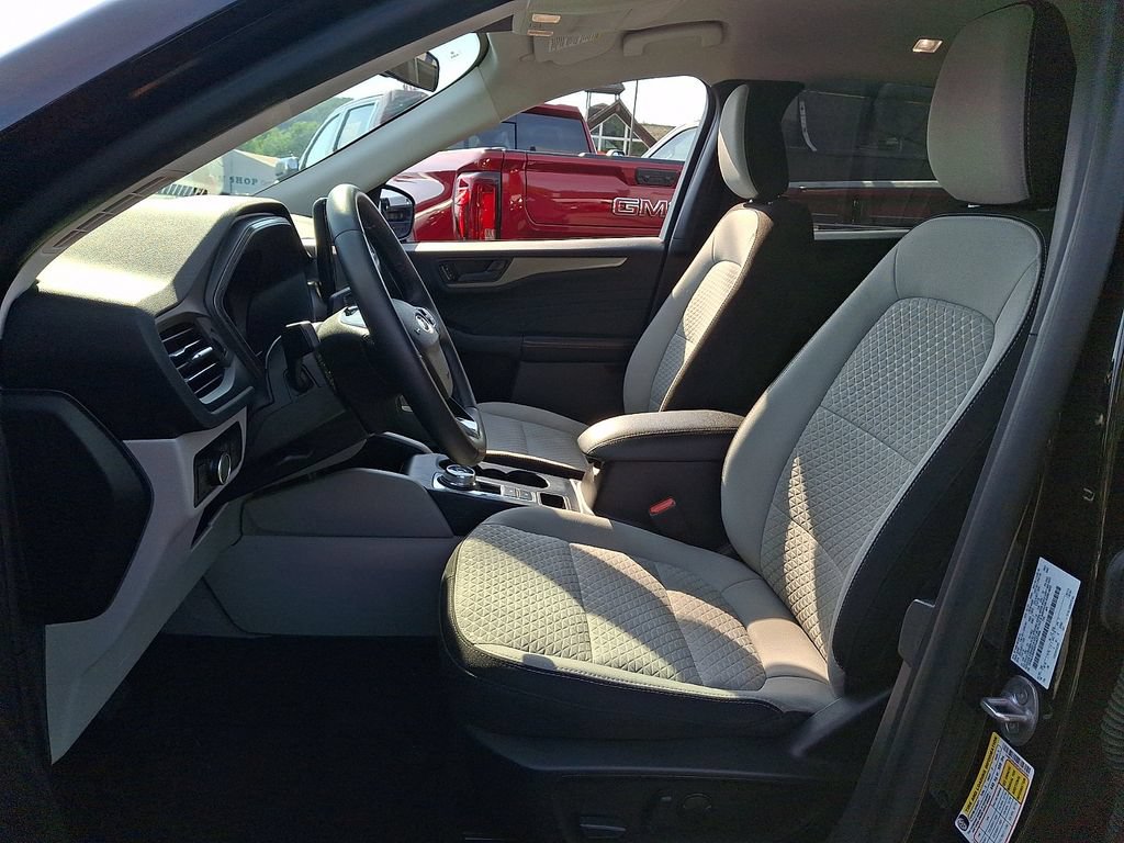 Certified 2023 Ford Escape Active w/ Tech Pack #1 AWD/4WD image 14