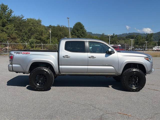 Used 2020 Toyota Tacoma 4x4 Double Cab image 2