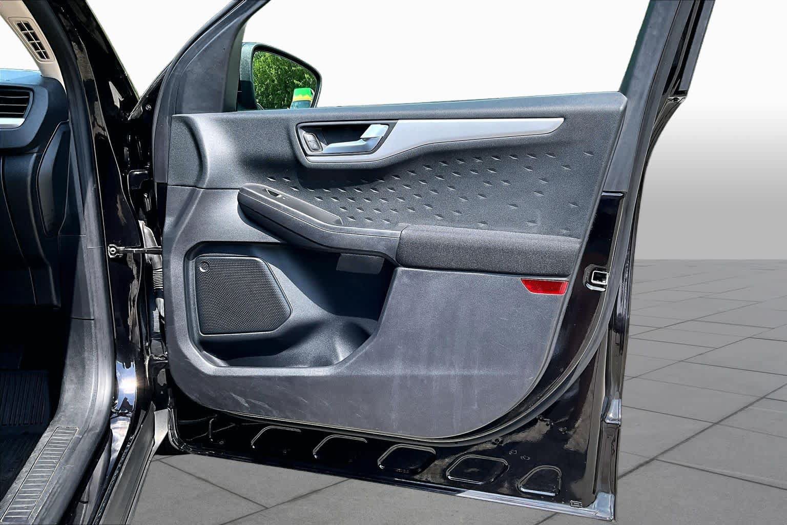 Certified 2020 Ford Escape SE AWD/4WD image 23