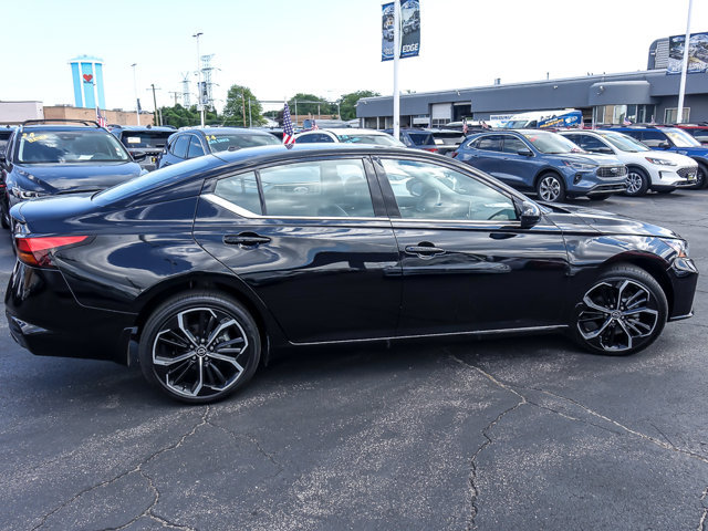 Used 2023 Nissan Altima 2.0 SR AWD/4WD image 9