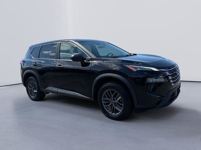 Used 2024 Nissan Rogue S FWD image 9